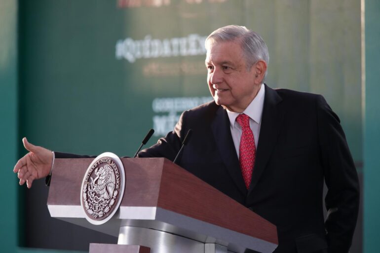 Presidente reafirma compromiso de consolidar sistema democrático