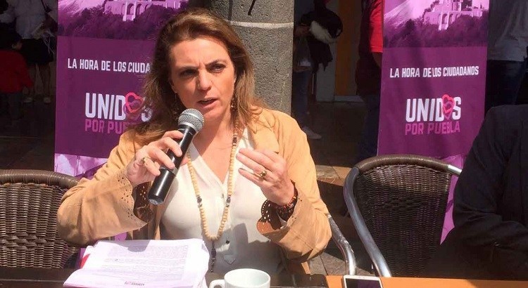 Paola Migoya y el    grupo Futuro 21  