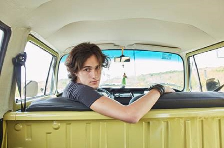 -“Quiero sentirlo todo”: nuevo sencillo de Arath Herce, para su álbum debut “Balboa”.