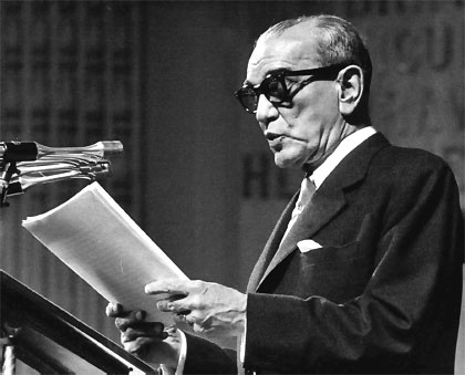 Los sabios consejos del    Presidente Ruiz Cortines  