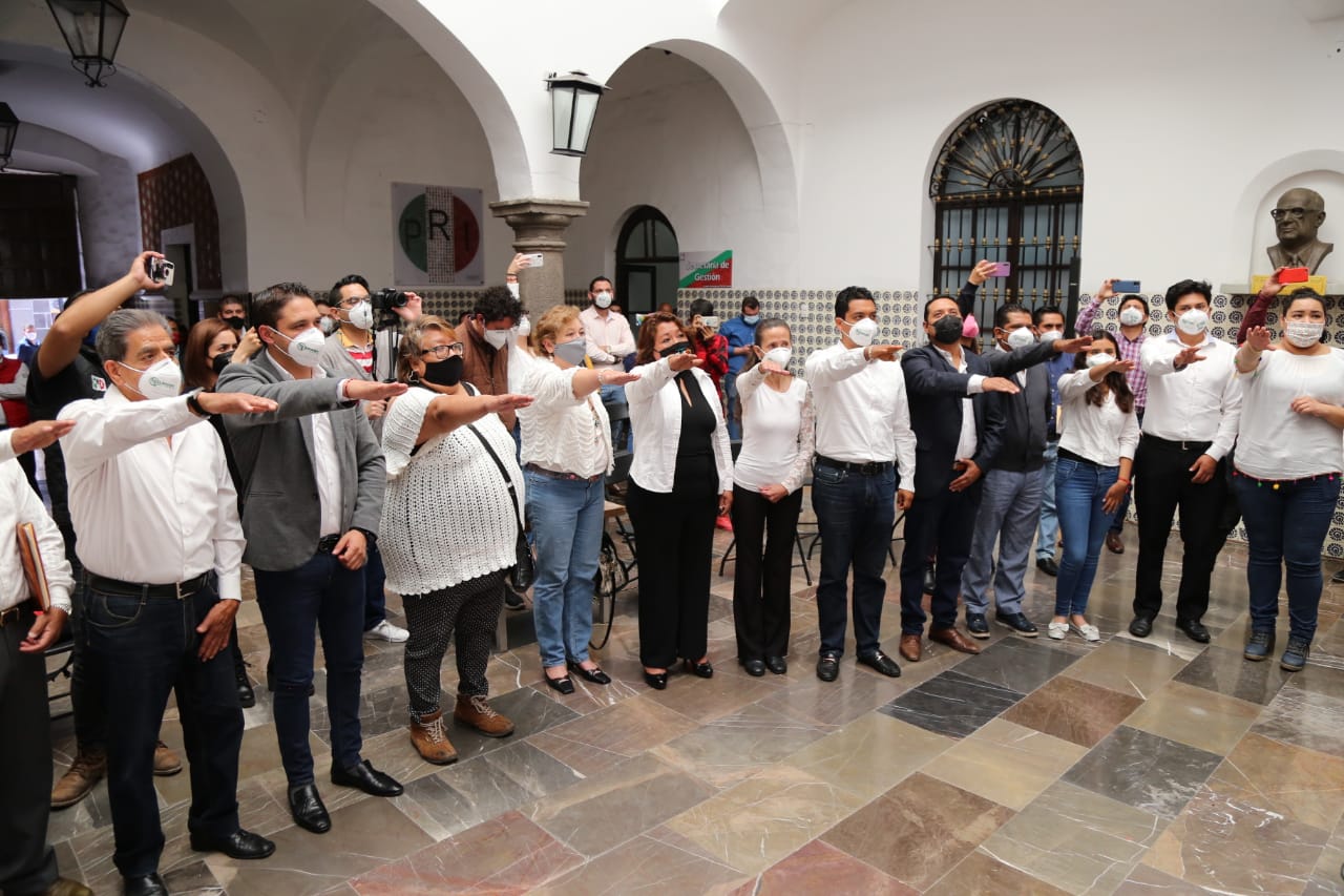 Lorenzo Rivera toma protesta a Comité Estatal y Municipal de MT