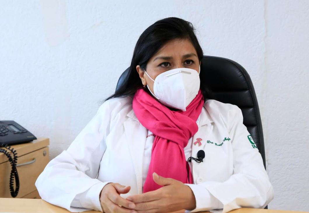 La detección oportuna del cáncer de mama comienza a los 20 años, con autoexploración y conocimiento del cuerpo