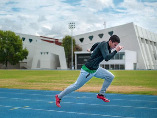 Aspira Gerardo Lomelí a ser el mejor velocista del país