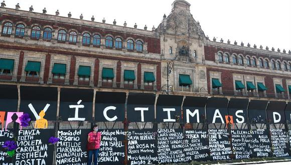 DETRAS DEL PODER. El muro de la paz