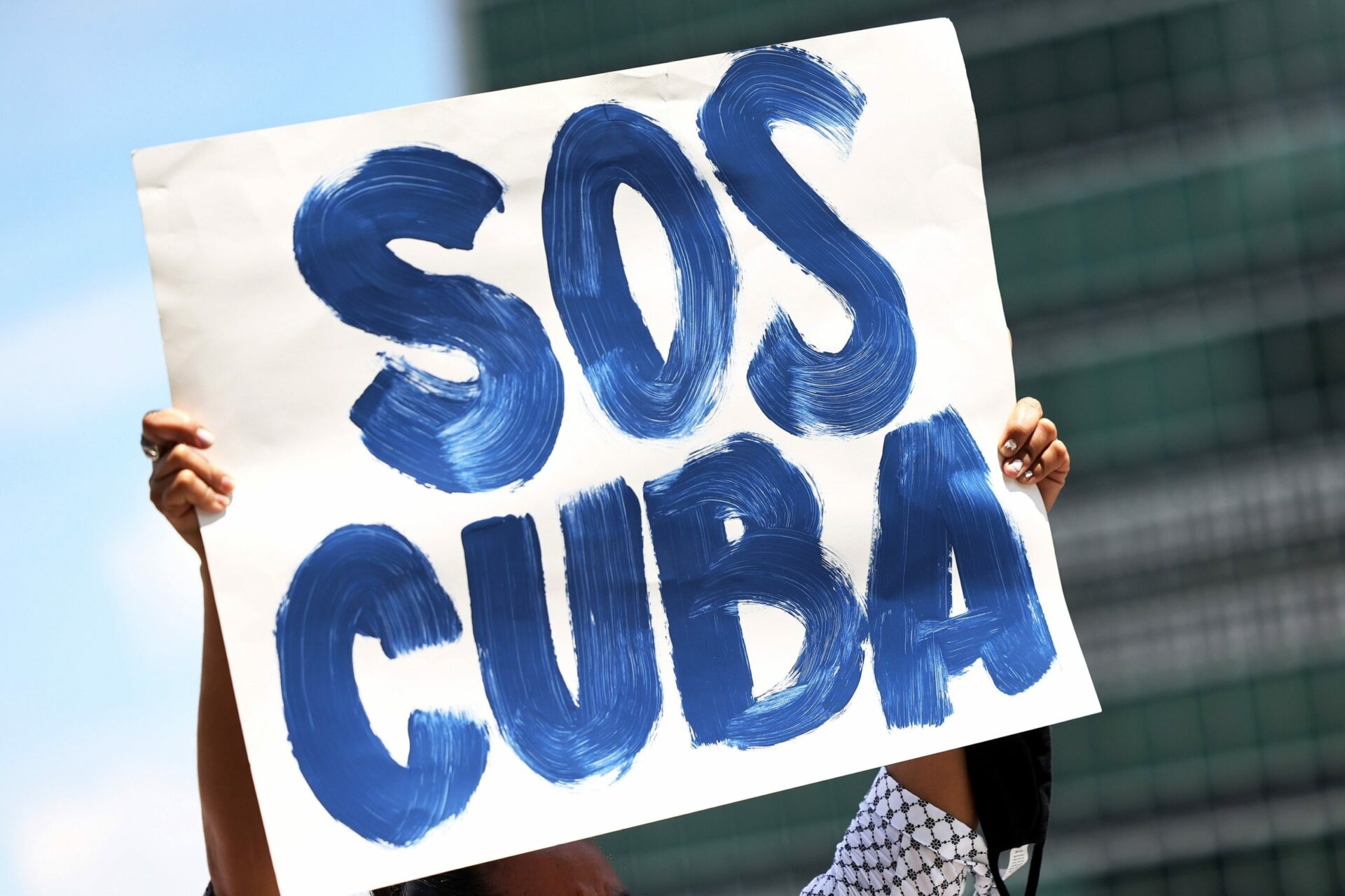 EL CONFESIONARIO. SOS Cuba