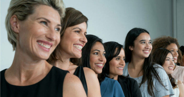 EN LAS NUBES. Esas mujeres