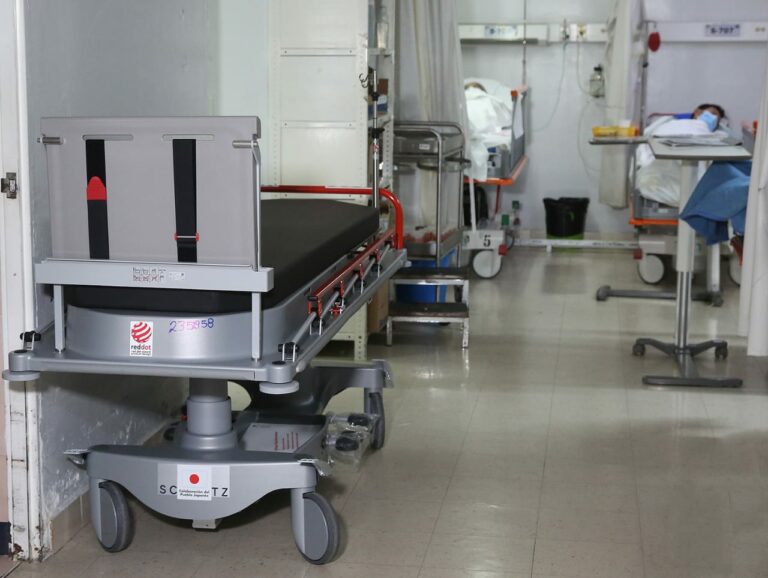 Tras más de 20 años sin inversión, Issste inicia equipamiento de unidades médicas