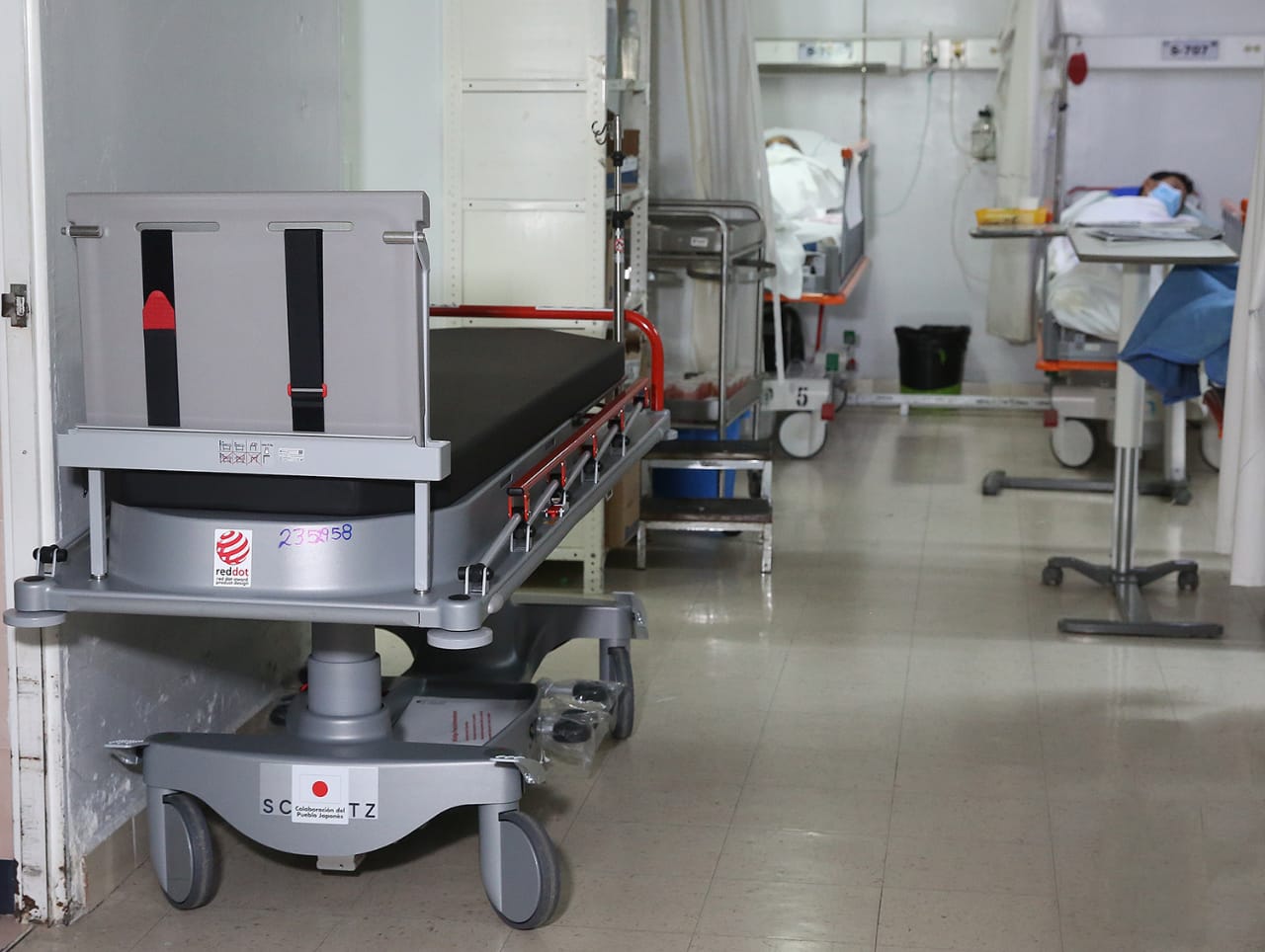 Tras más de 20 años sin inversión, Issste inicia equipamiento de unidades médicas