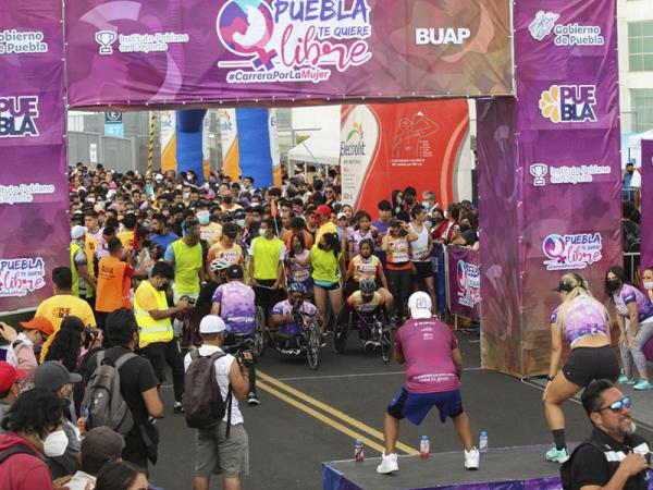 Con carrera “Puebla te quiere libre”, INPODE promueve que mujeres vivan sin violencia
