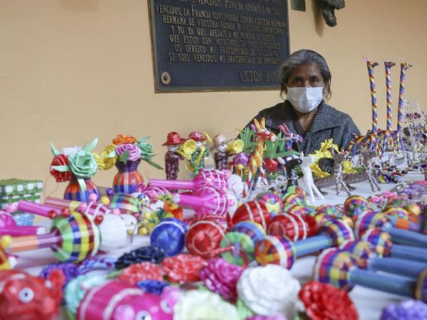 Promueve Cultura artesanías poblanas por medio de expo-ventas