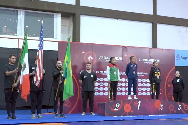 Anayeli Díaz, estudiante de la BUAP, gana medalla de plata en luchas asociadas en el Campeonato Panamericano de Cadetes