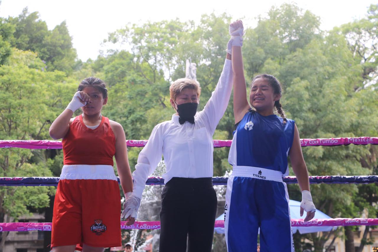 Gran final de box en el zócalo de Puebla en el Torneo de los Barrios 2022