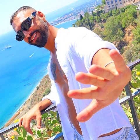 “Corazón en venta” es el nuevo sencillo del cantante italiano GiAga