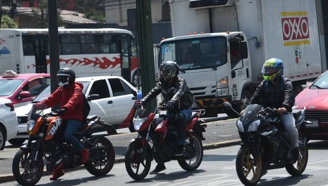 ¿Cuándo pondrán en orden a los motociclistas?