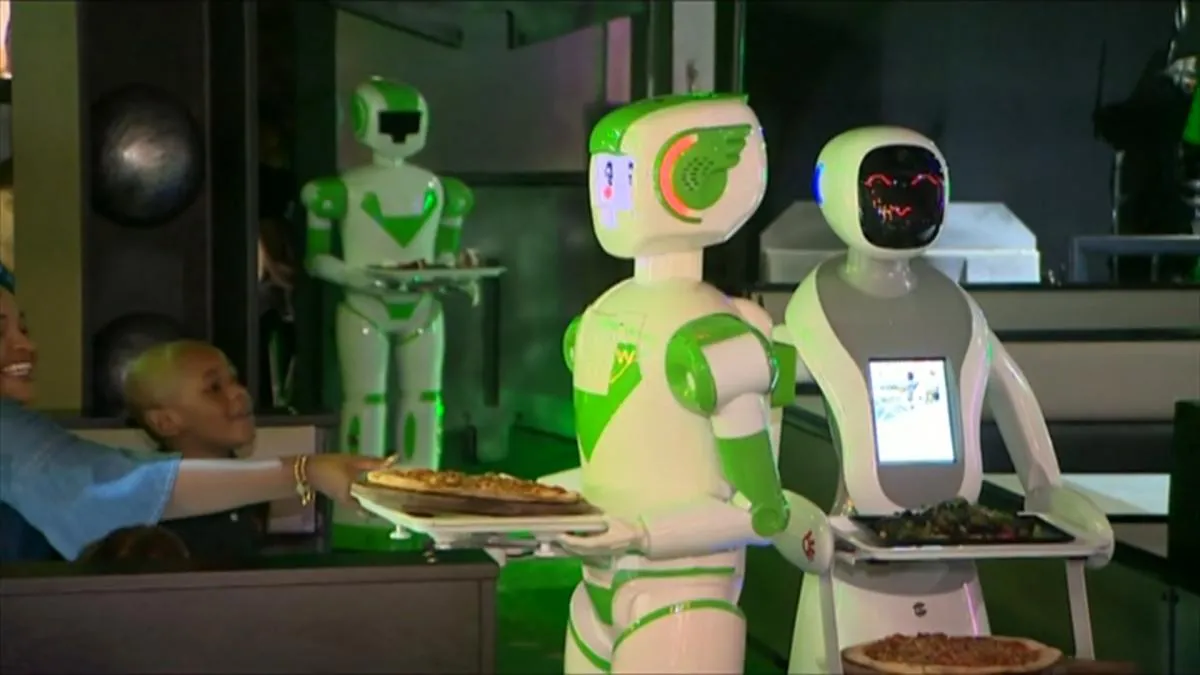 SIN LIMITES.  Empleos que robots  quitarán a humanos