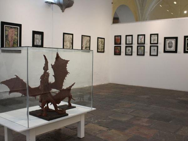 Paul Barrera, artista poblano, expone sus obras “Fantasías de un soñador”