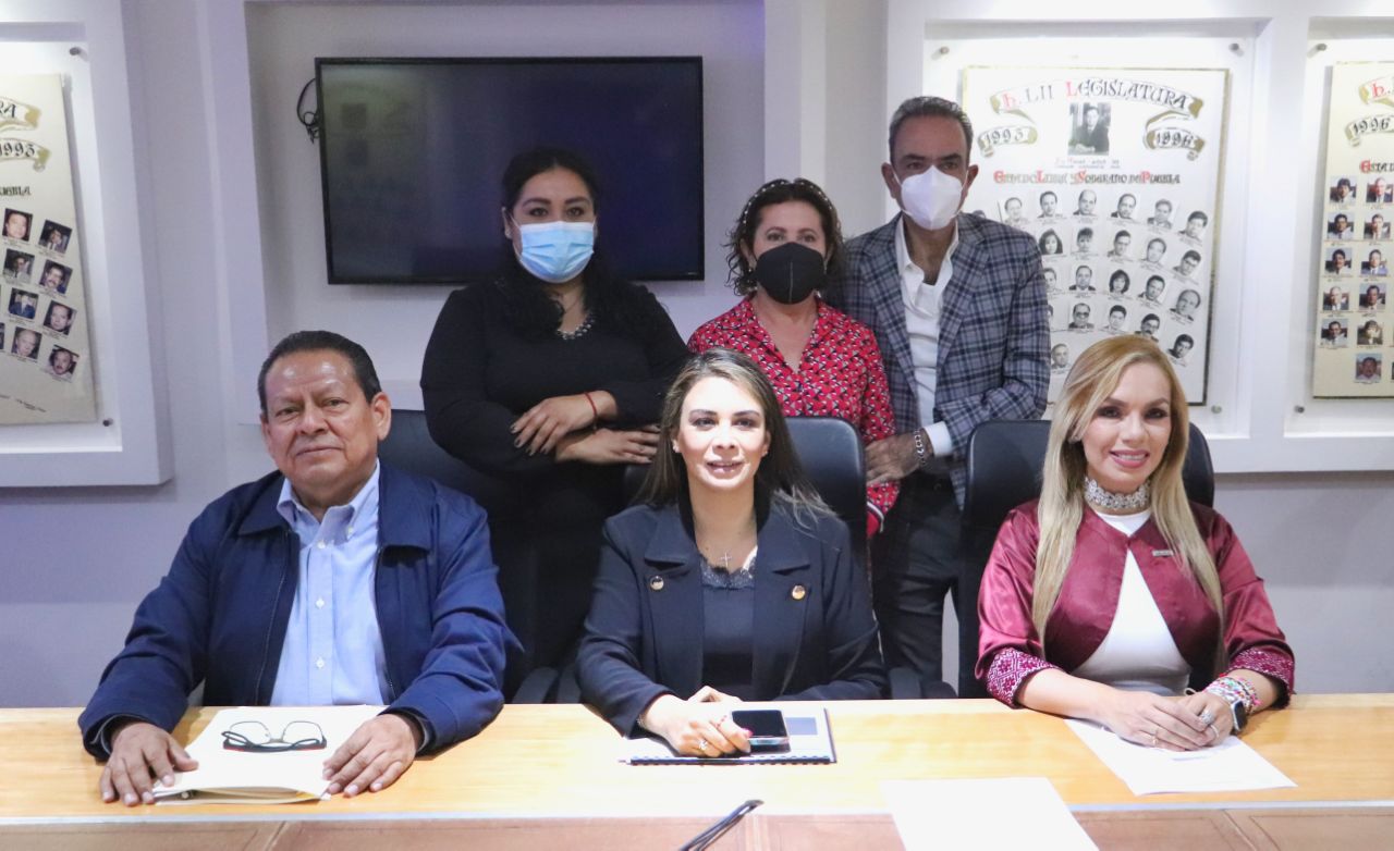 Sesiona el Comité de Atención Ciudadana del Congreso, encabezado por el diputado Carlos Navarro