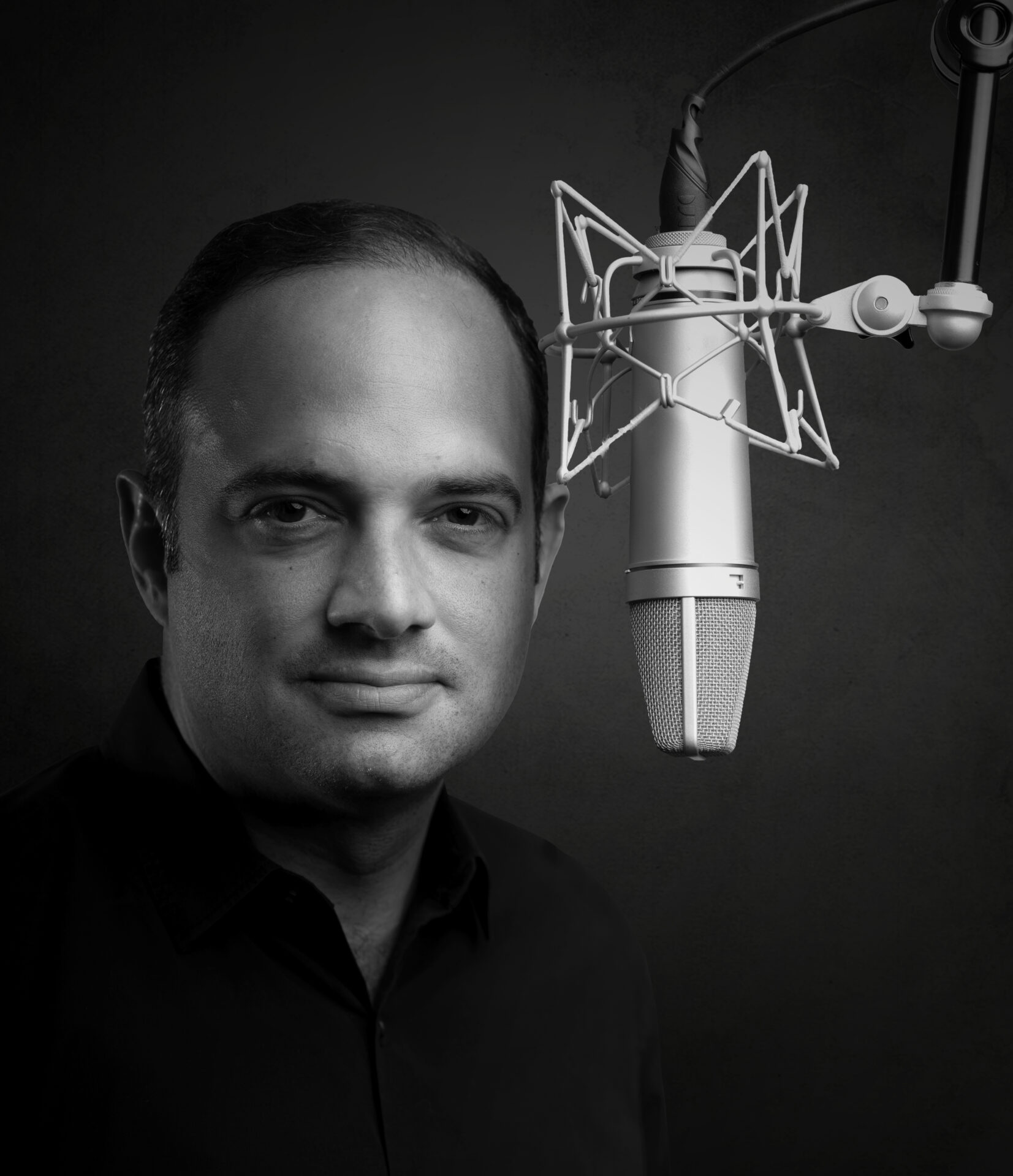 El Confesionario. ¿La radio o el podcast? Le pregunté a León Krauze
