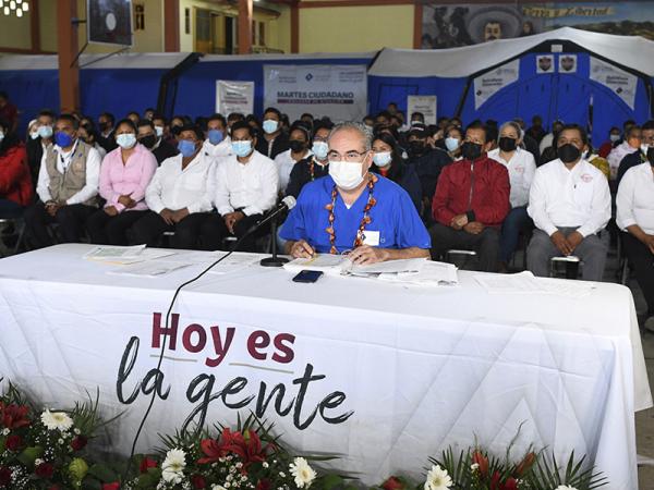 Aumentan en Puebla a 6 mil 300 los casos activos por la COVID-19: Salud