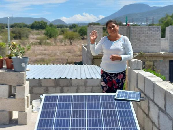 Con paneles solares, Bienestar reduce carencia de servicios básicos en Miahuatlán