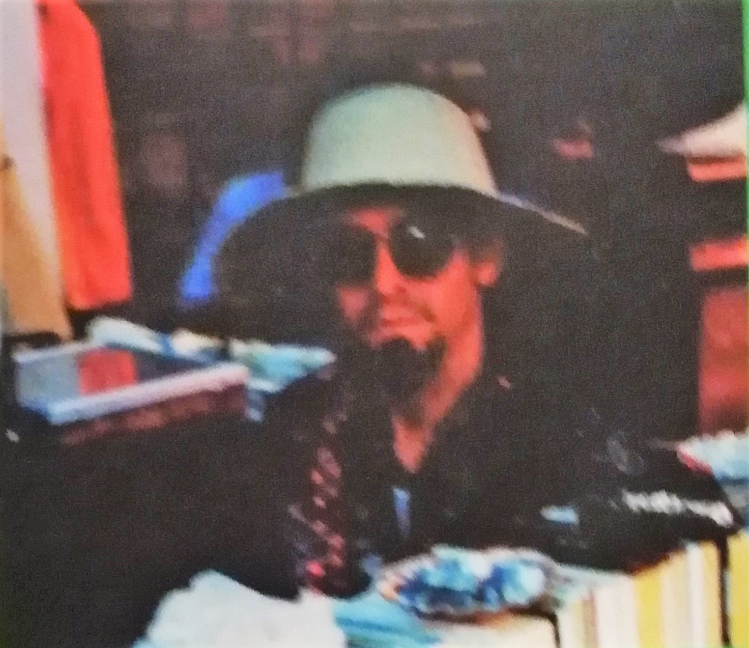 Mario Viveros. Poemas del poemario Bosquememoriagalaxia