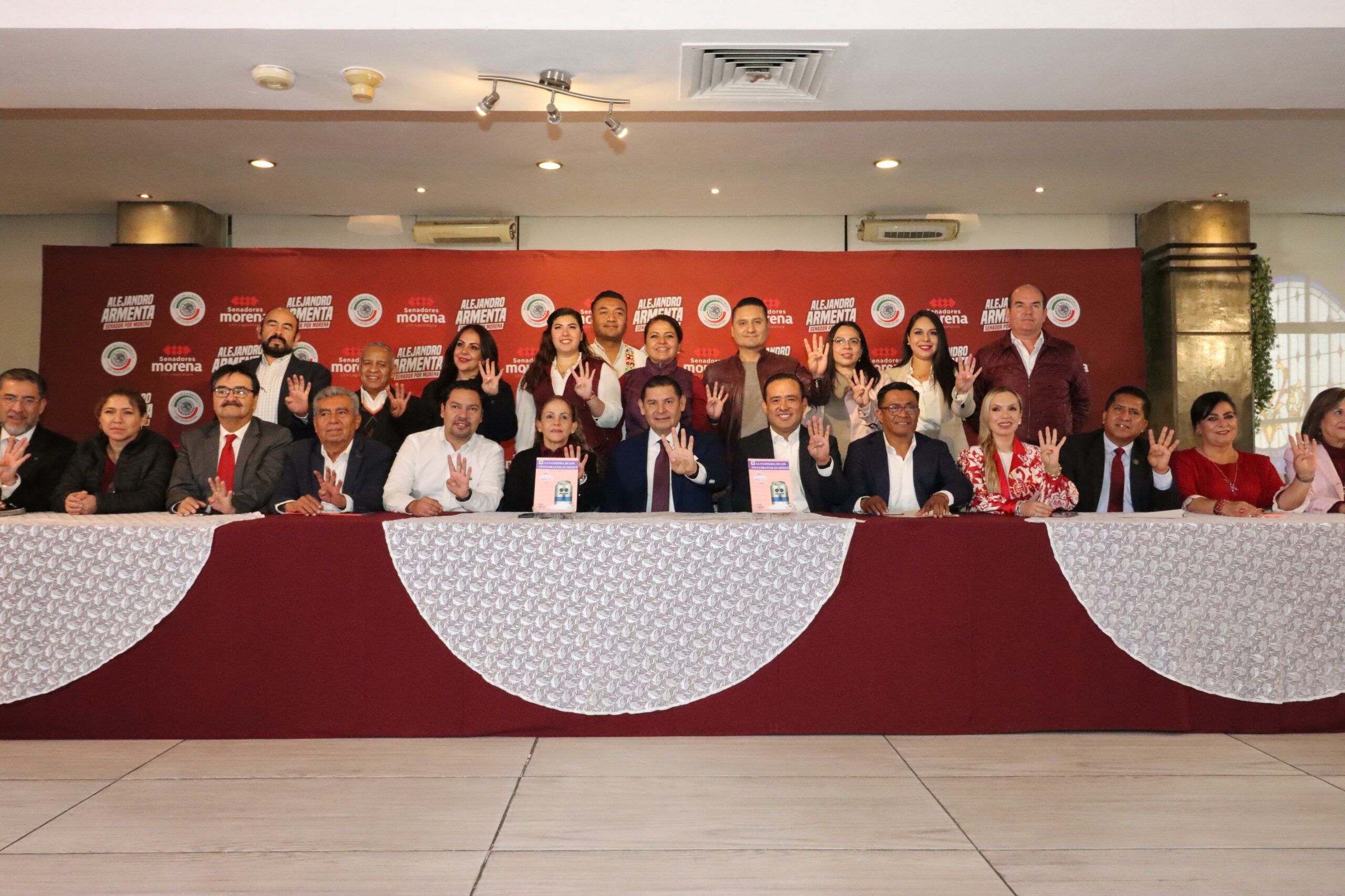 La transformación del presidente López Obrador combate a la corrupción, el saqueo y el abuso del poder; la austeridad republicana es el instrumento, nadie debe ganar más que el presidente: Armenta