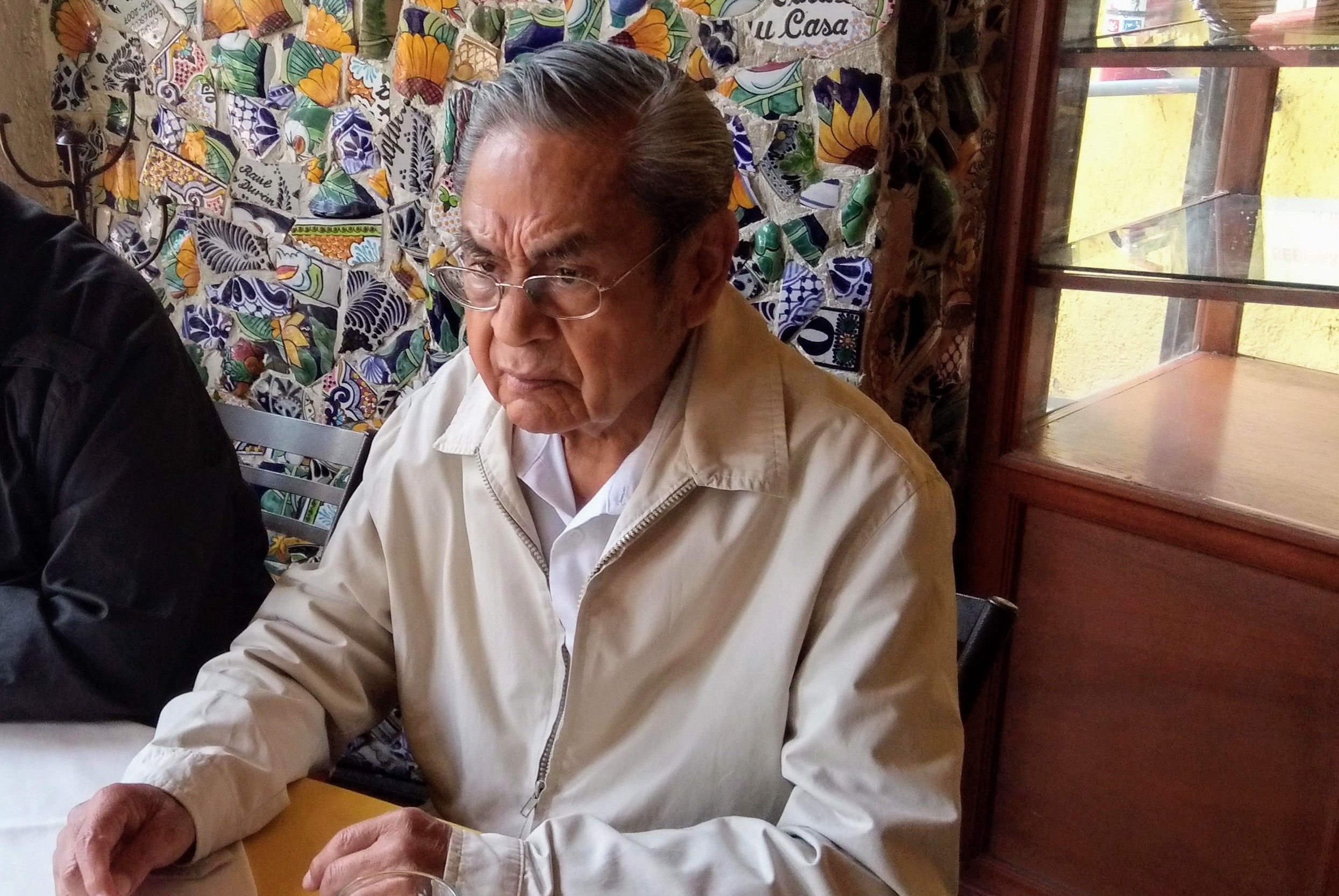 SIN LÍMITES. Aforismos políticos de Melitón Morales Sánchez
