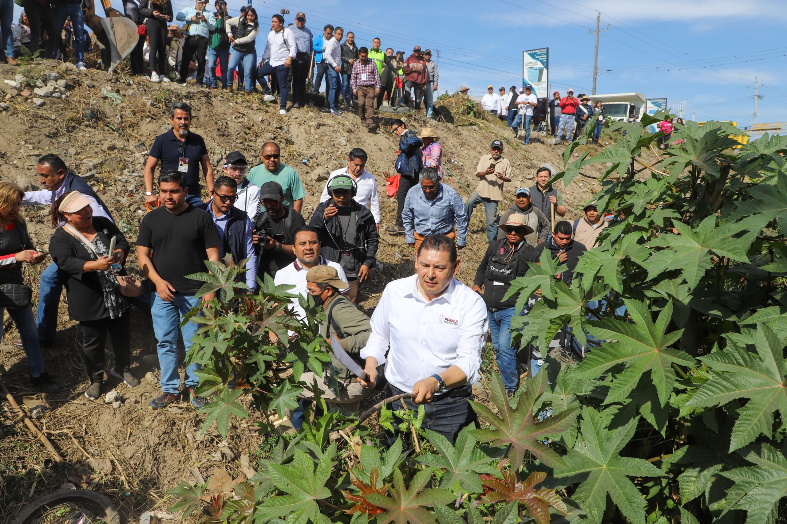 Con quinta faena comunitaria rescatamos valores y principios del humanismo: Armenta