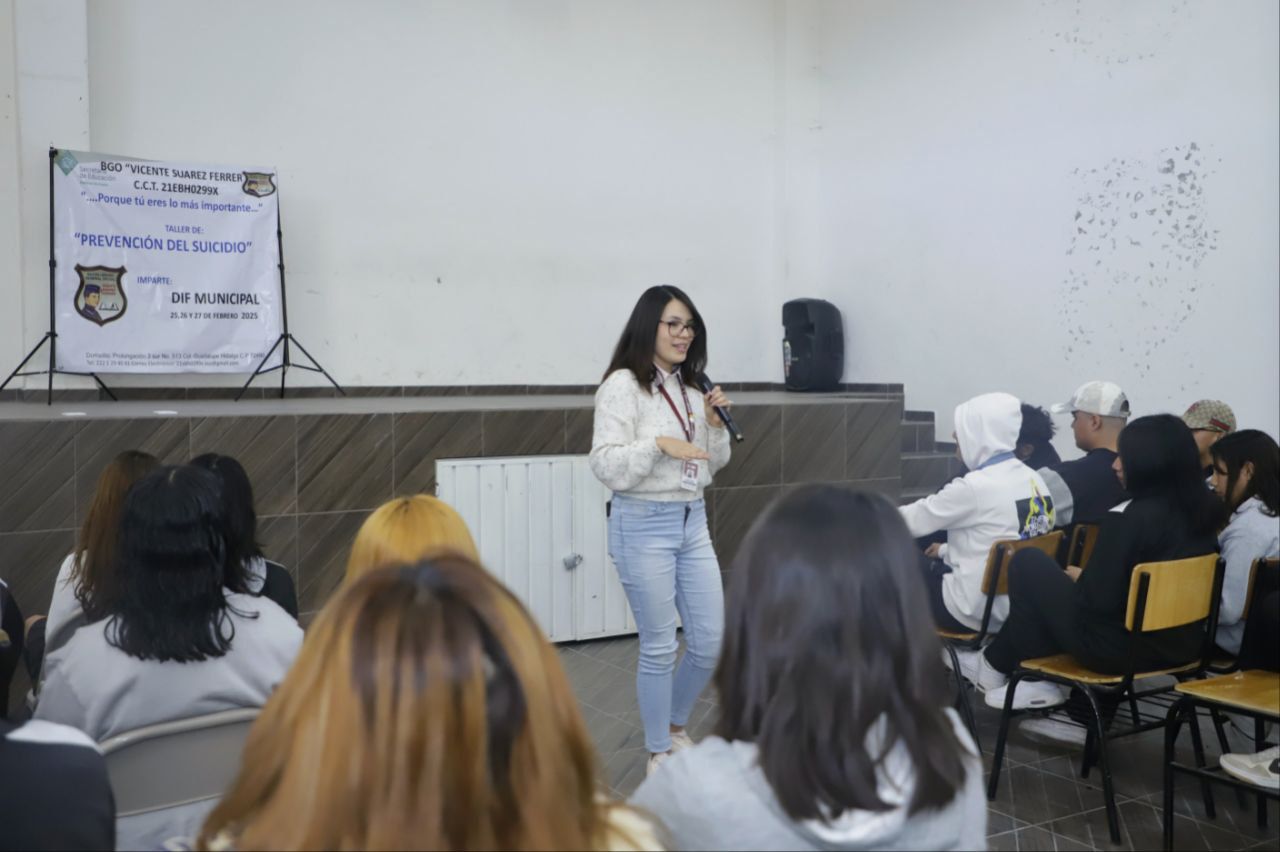Refuerza el SMDIF pláticas y talleres sobre prevención del suicidio en las escuelas