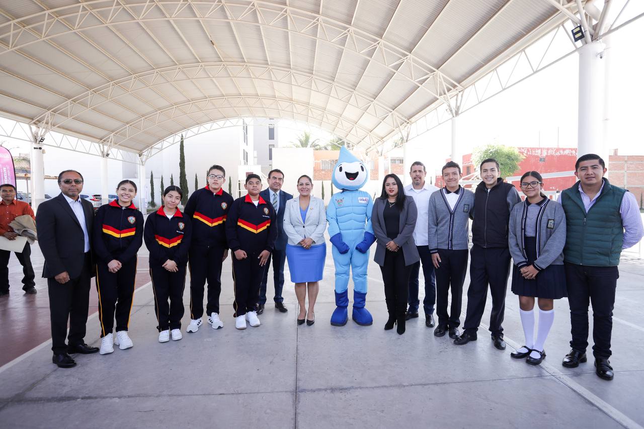 Conviven estudiantes de secundaria con la presidenta municipal de San Andrés Cholula