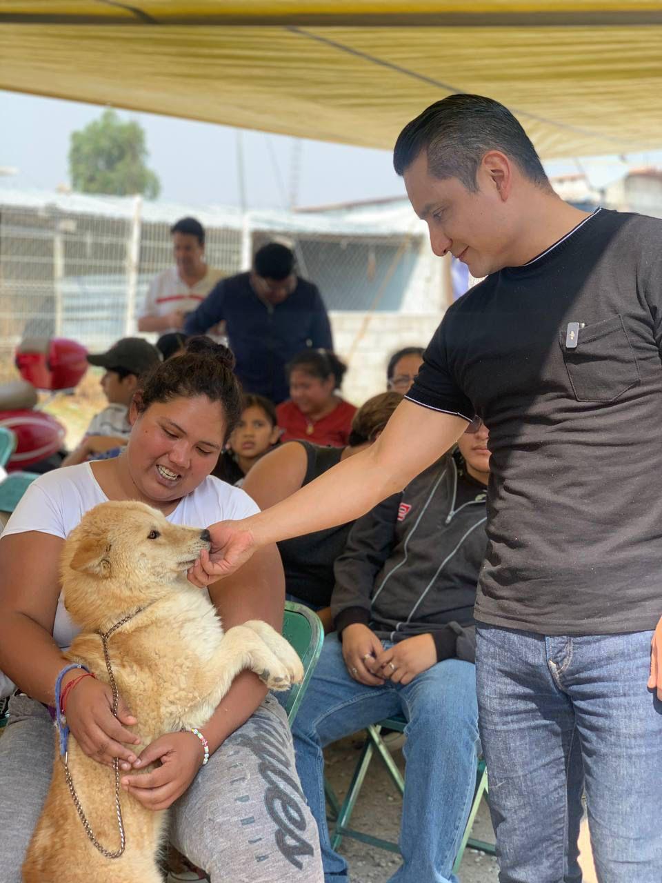 Acerca Gobierno de la Ciudad jornada de bienestar animal a la colonia 20 de Noviembre