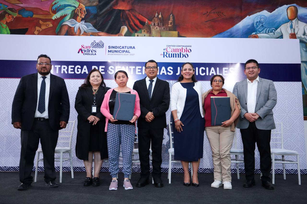 Brinda Lupita Cuautle certeza legal en San Andrés Cholula con entrega de sentencias