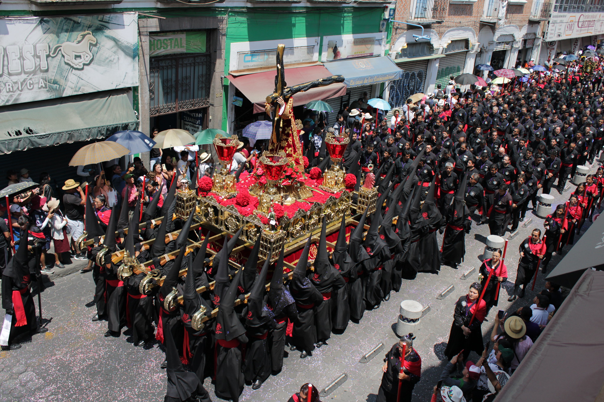 La XXXIII Procesión de Viernes Santo en Puebla, un llamado a la conversión, la paz y el amor cristiano