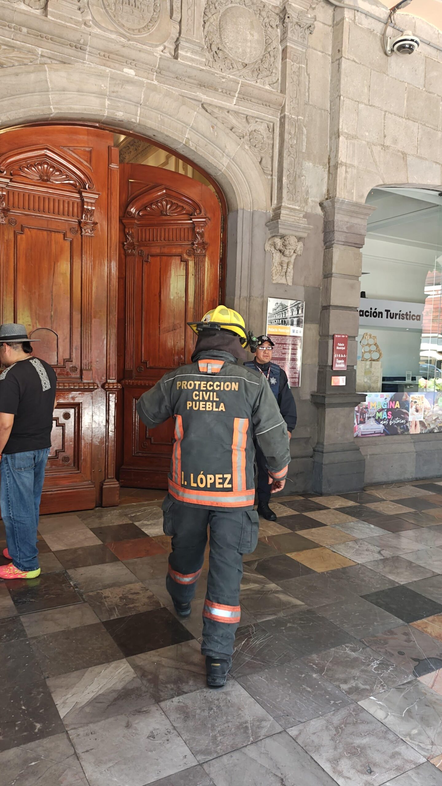Secretaría de Seguridad Ciudadana (SSC) y la Secretaría de Gestión de Riesgos y Gestión Urbana, informan se activó el protocolo de recorrido y supervisión por la ciudad por sismo