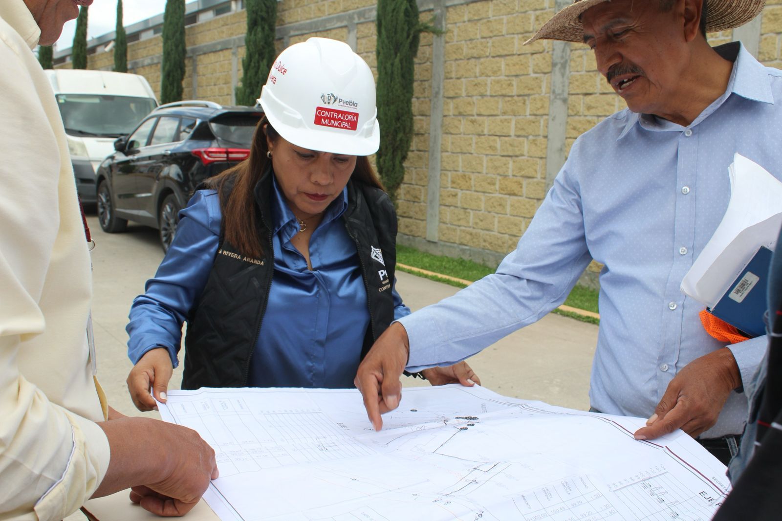 Contraloría Municipal supervisa avance de obras del colector pluvial en CMERI de SMDIF