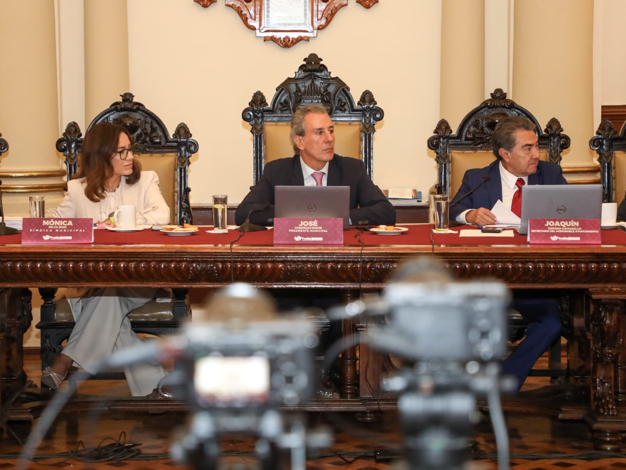 Aprueba Cabildo solicitar al Congreso del Estado autorización para llevar a cabo la concesión de paraderos en la capital