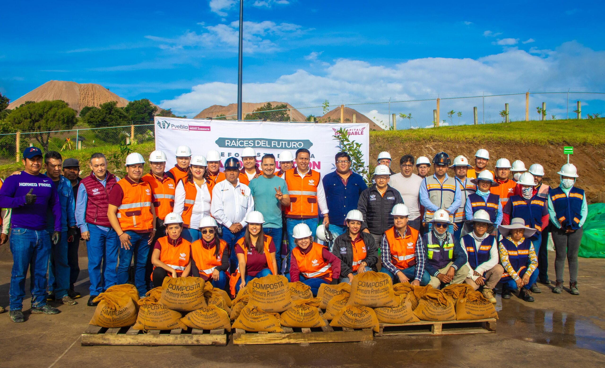 Gobierno de la Ciudad realiza acciones de producción de composta para reforestación en Puebla