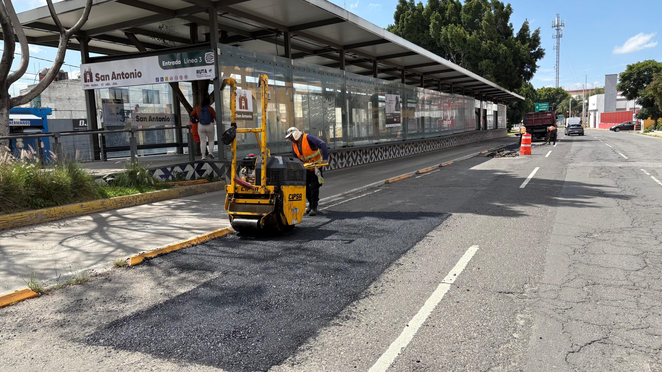 Campaña Capitalina Bacheando Puebla: transformación de vialidades