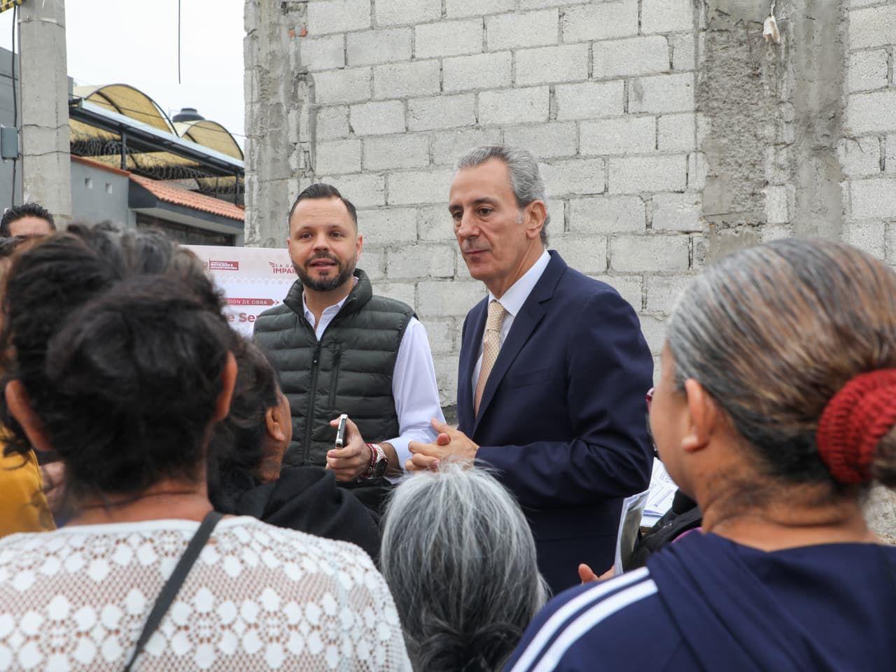 Supervisa Pepe Chedraui obras de pavimentación en la Junta Auxiliar de San Francisco Totimehuacan