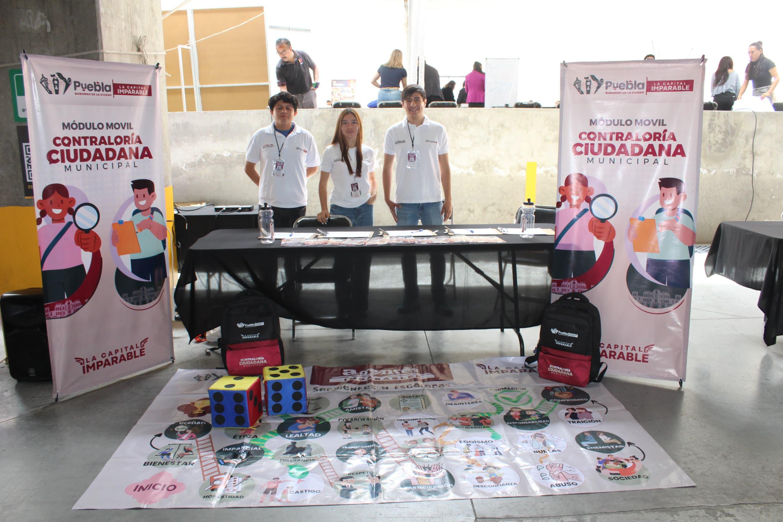 Participa Gobierno de la Ciudad en la quinta Feria de Prácticas Profesionales, Servicio Social y Bolsa de Trabajo de la UVP