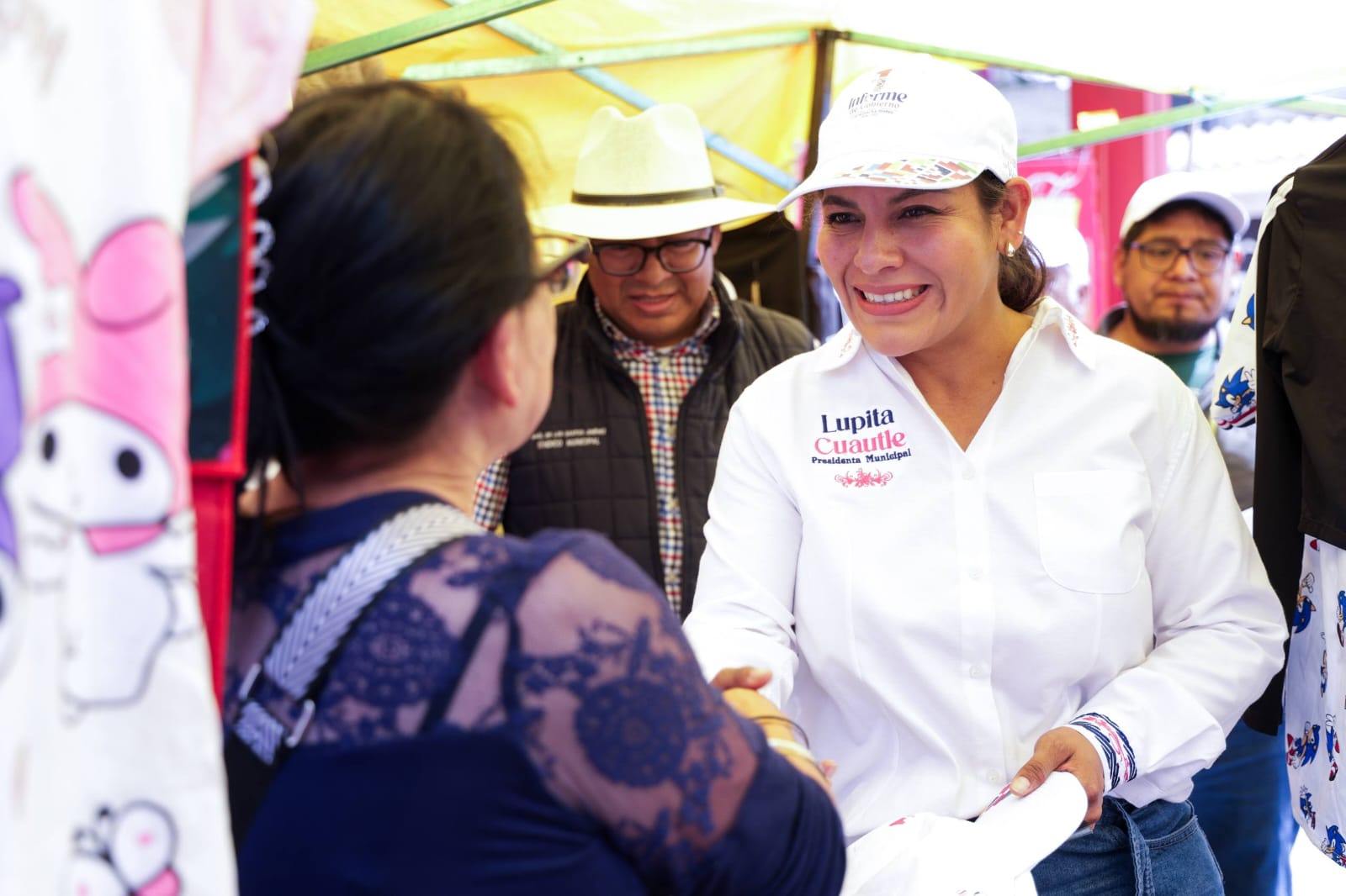 Para un mejor San Andrés Lupita Cuautle camina junto a las y los sanandreseños.