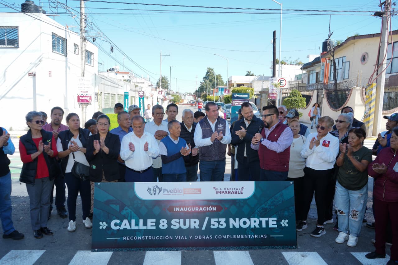 Entrega Gobierno de la Ciudad infraestructura vial en la colonia Aquiles Serdán