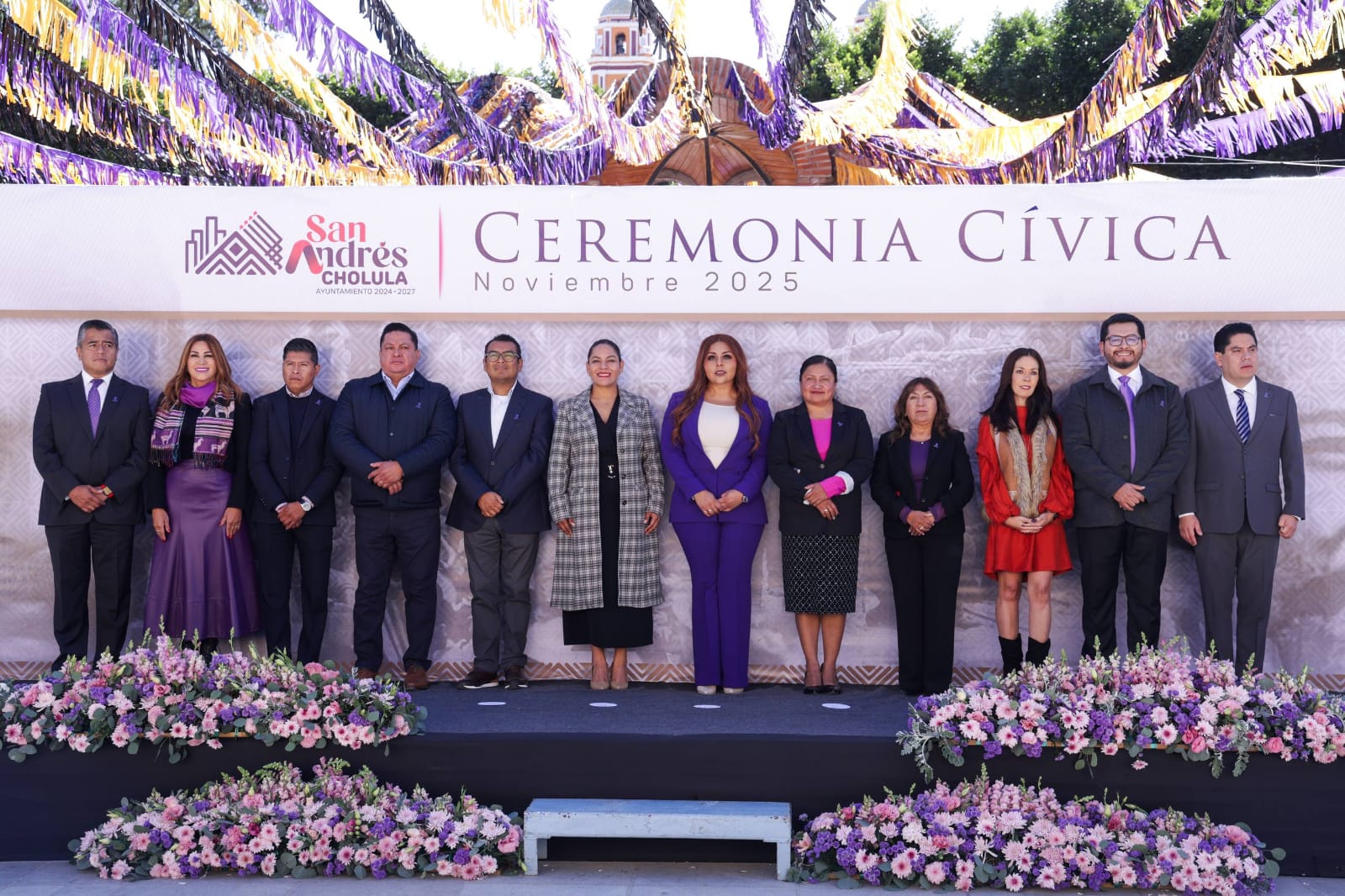En ceremonia cívica Lupita Cuautle reafirma su compromiso con la paz y la seguridad del municipio