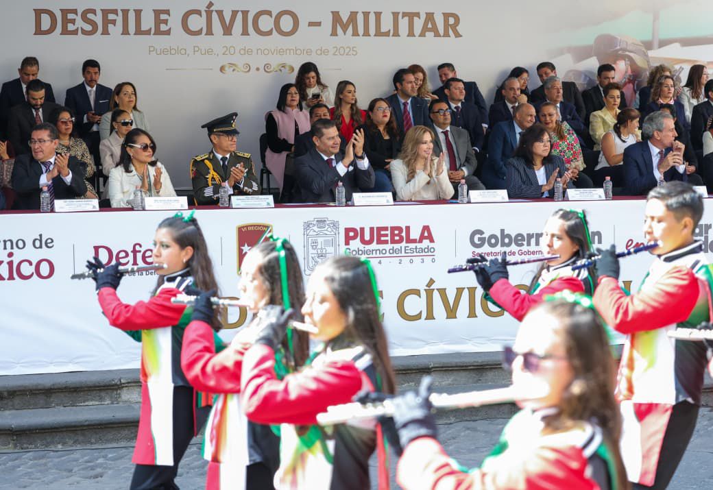 Reconoce gobierno estatal legado humanista de la Revolución Mexicana con desfile cívico-militar
