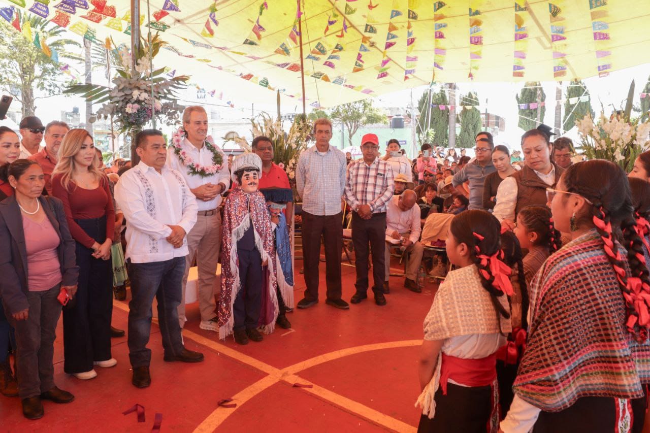 Asiste Pepe Chedraui a celebración del Día del Músico y Feria del Esquimole en Canoa