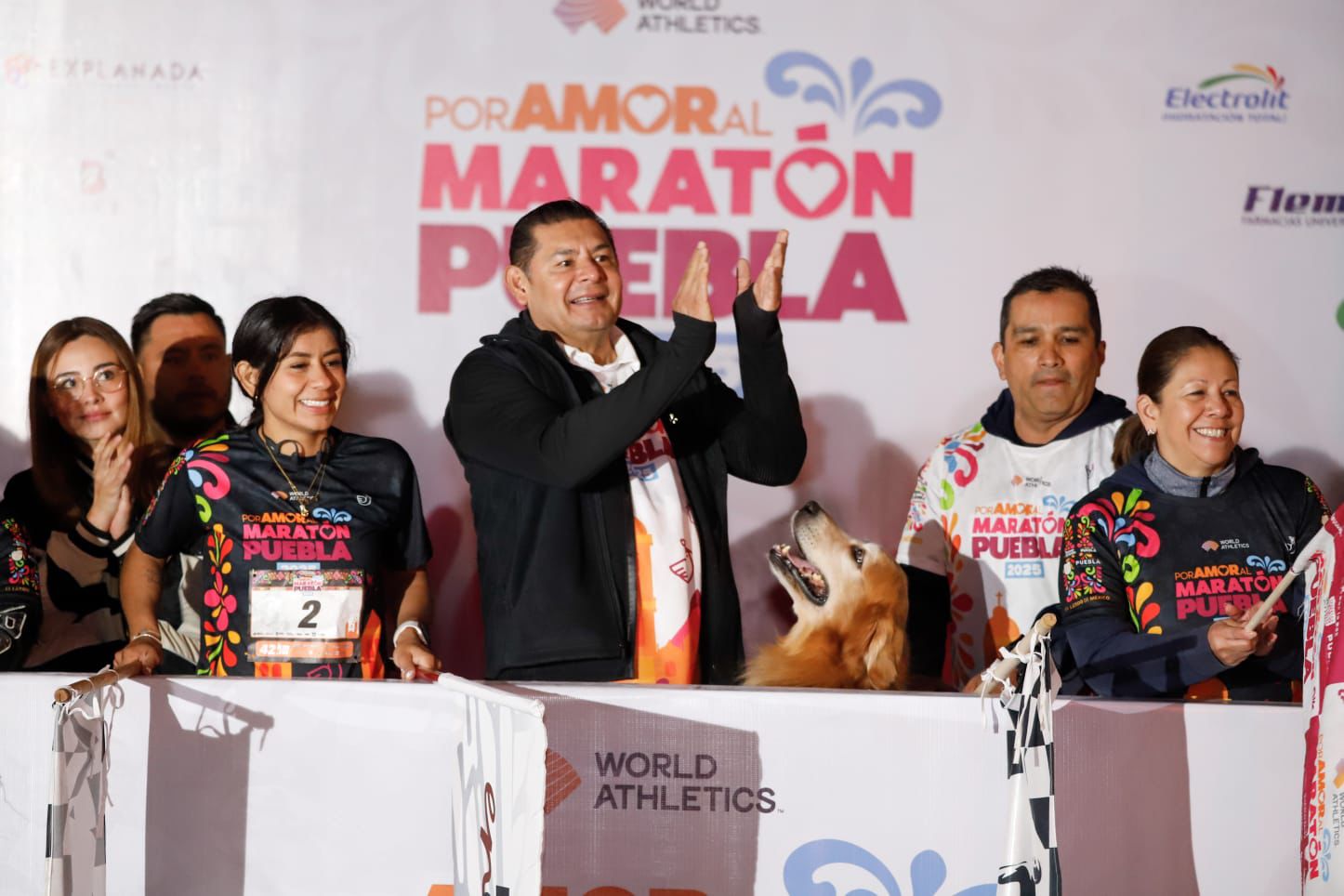 Maratonista de Kenia impone su fuerza en femenil; poblanos dominan rama varonil