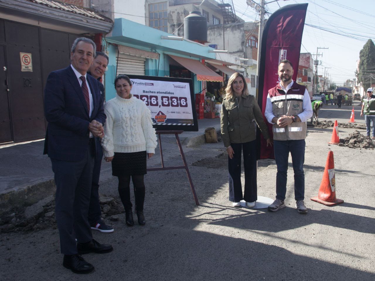 Con inversión histórica, Gobierno de la Ciudad atiende más de 200 mil baches en la capital