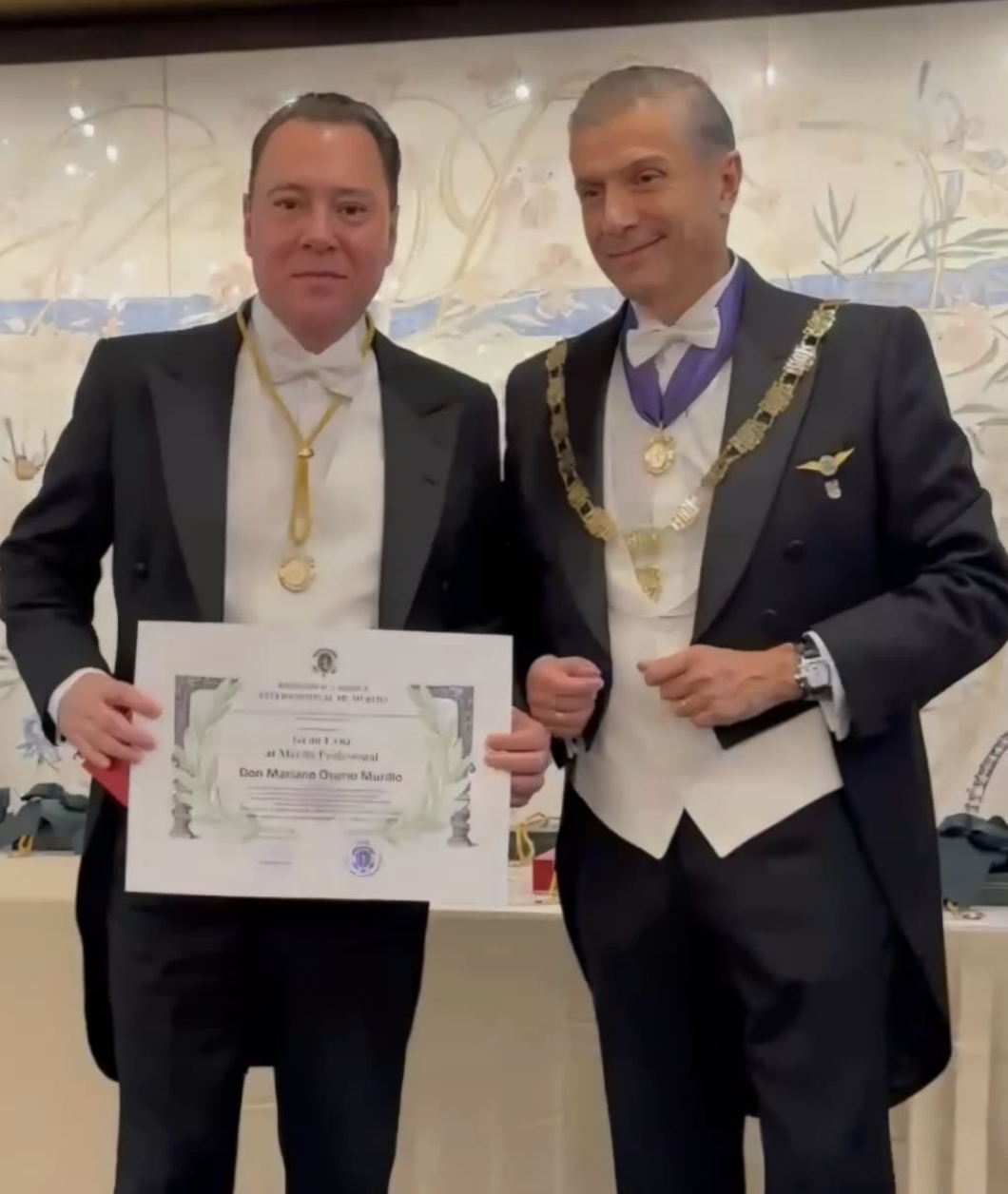 Mariano Osorio recibió en España la distinción de la Honorífica Orden Internacional de Mérito.