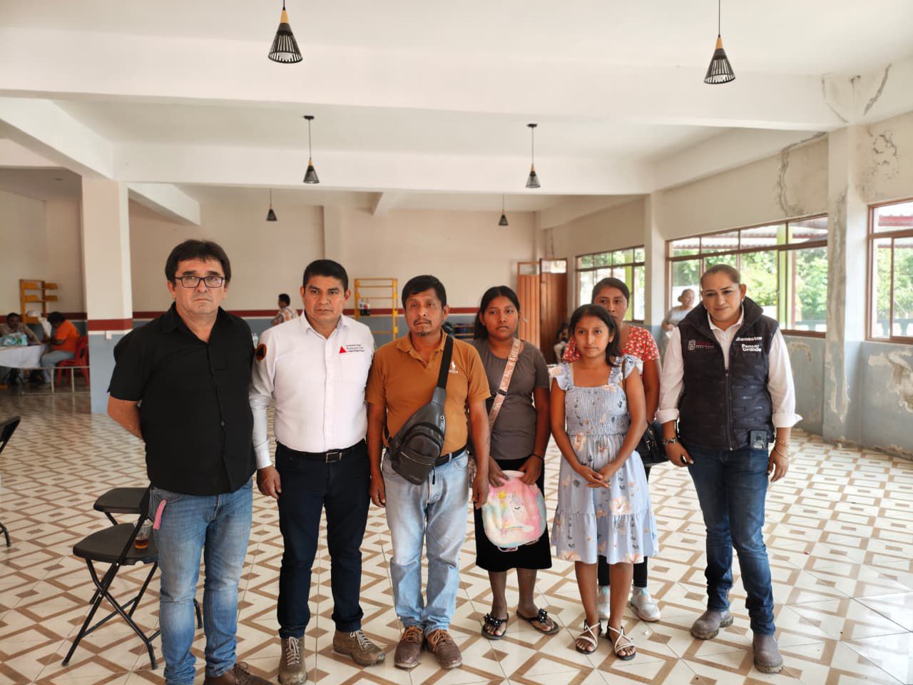 Con sensibilidad y visión humanista, gobierno estatal mantiene atención a familias de Chicontla
