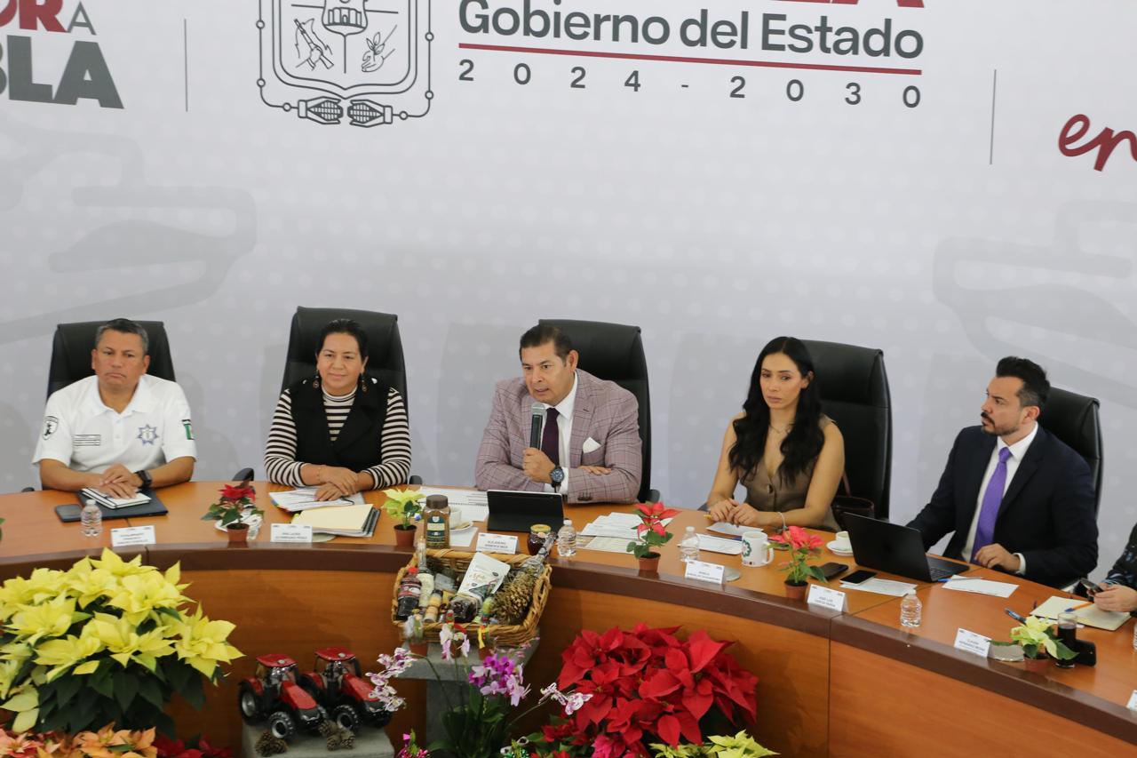 Los grupos delictivos más peligrosos son los delincuentes disfrazados de políticos: Armenta